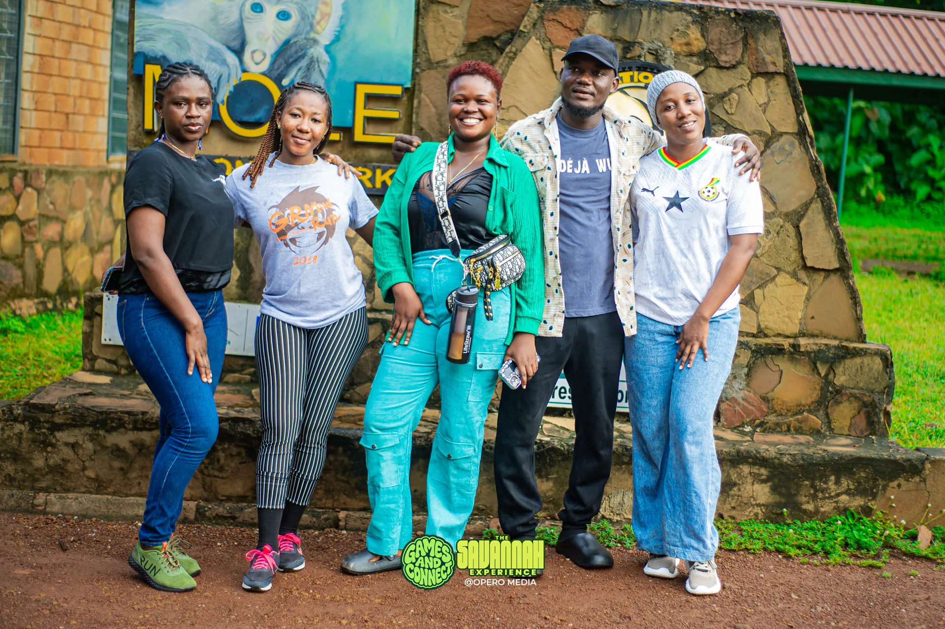 Friends together at Mole National Park