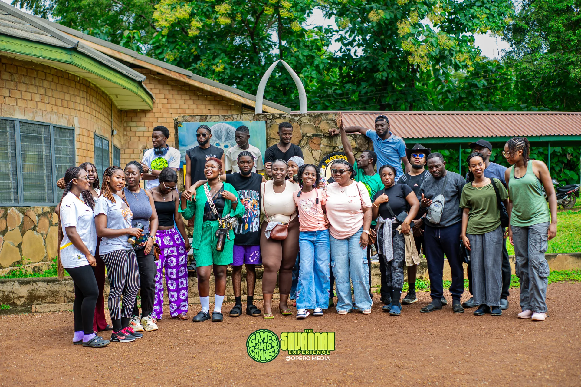 Games and Connect travelers together at Mole National Park